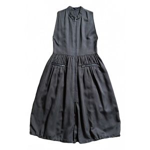 Low classic sleeveless zip fishtail shirt dress